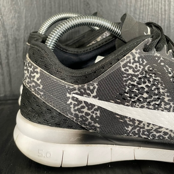 Nike FREE TR FIT 5 Women’s size 9 - Picture 2 of 10
